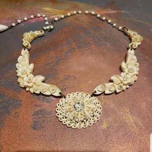 1940's vintage celluloid necklace